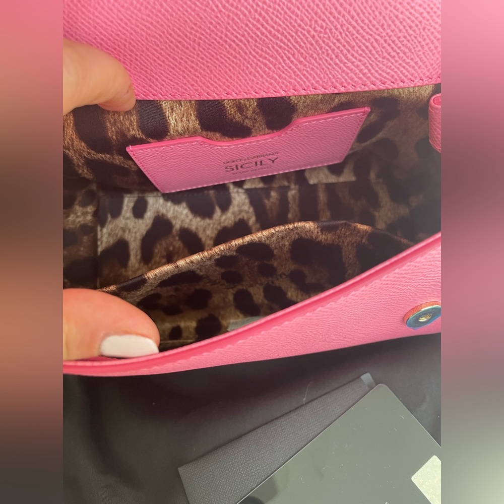 ❌SOLD OUT❌Dolce & Gabbana Pink Floral Sicily Top Handle Bag - Picture 9 of 13